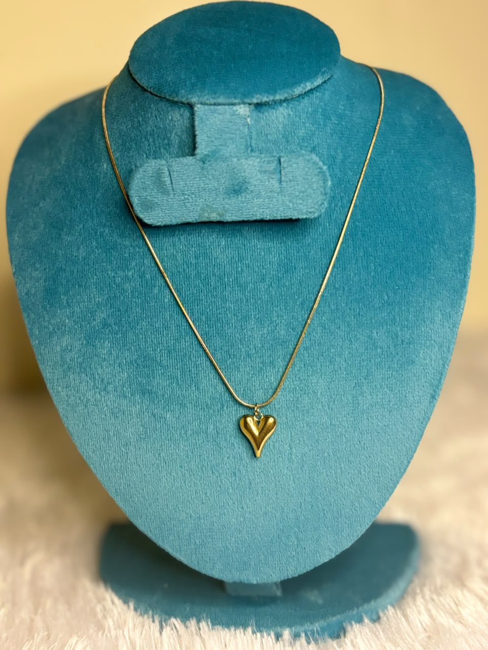 single pendant chain