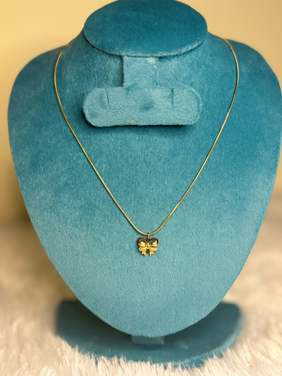 single pendant chain