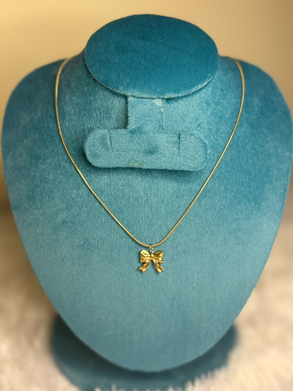 single pendant chain