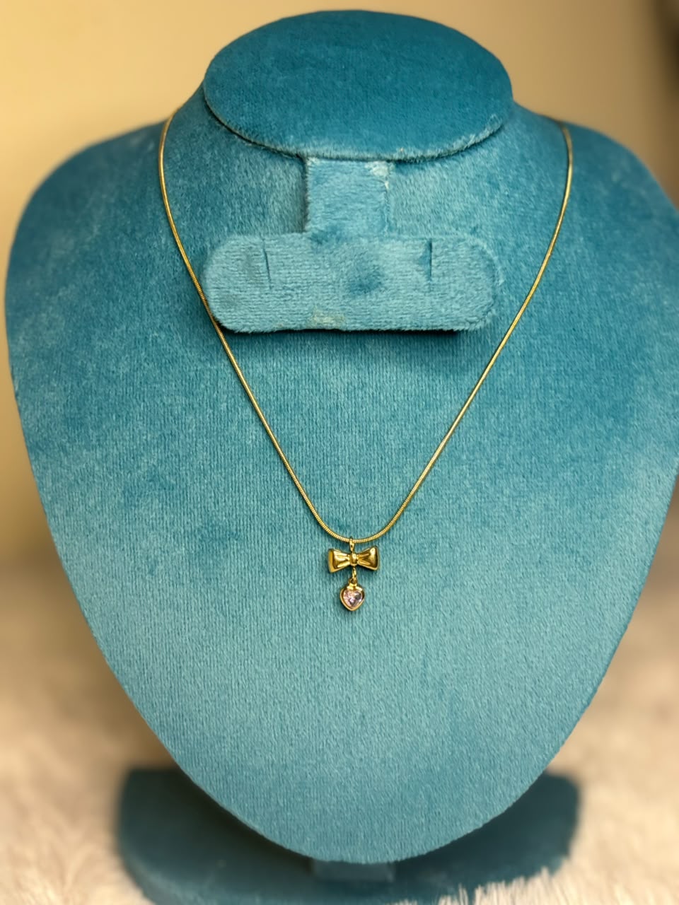 single pendant chain