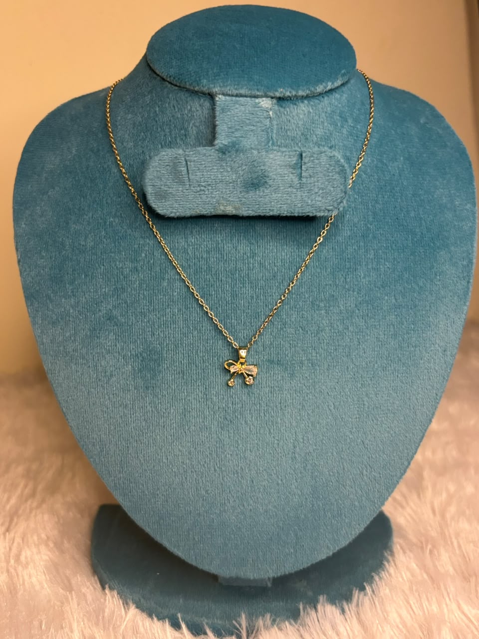 single pendant chain