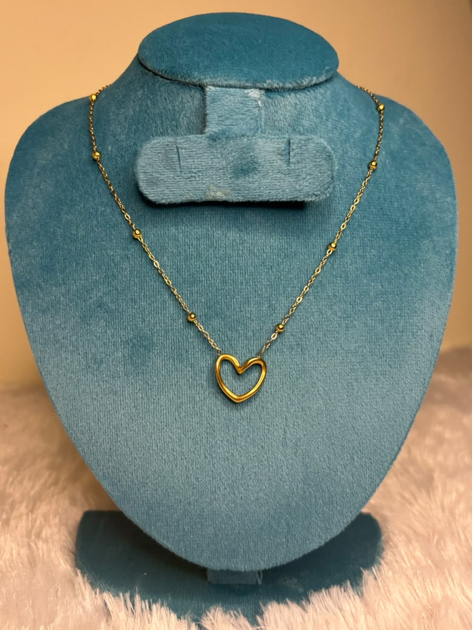 single pendant chain