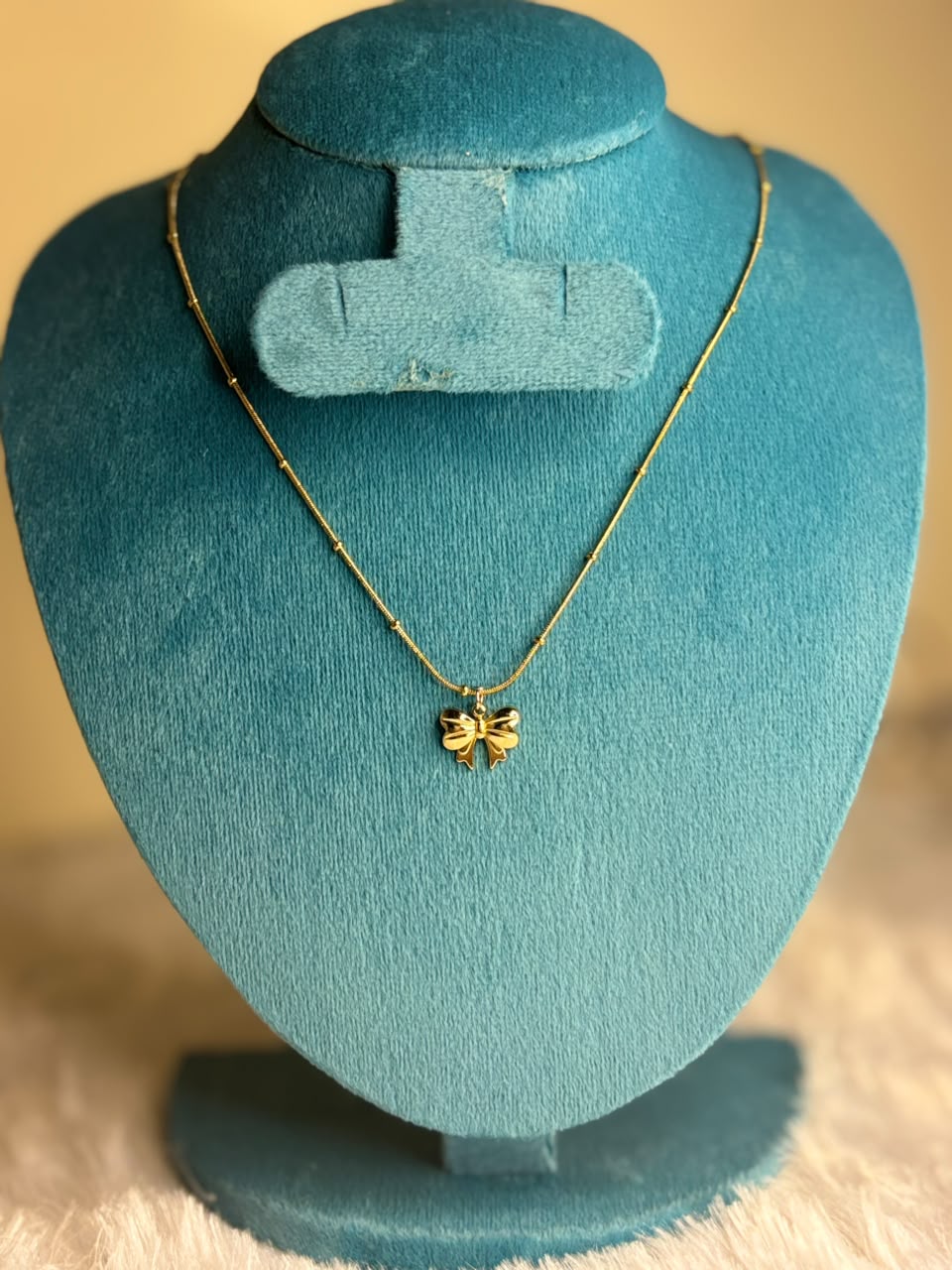 single pendant chain