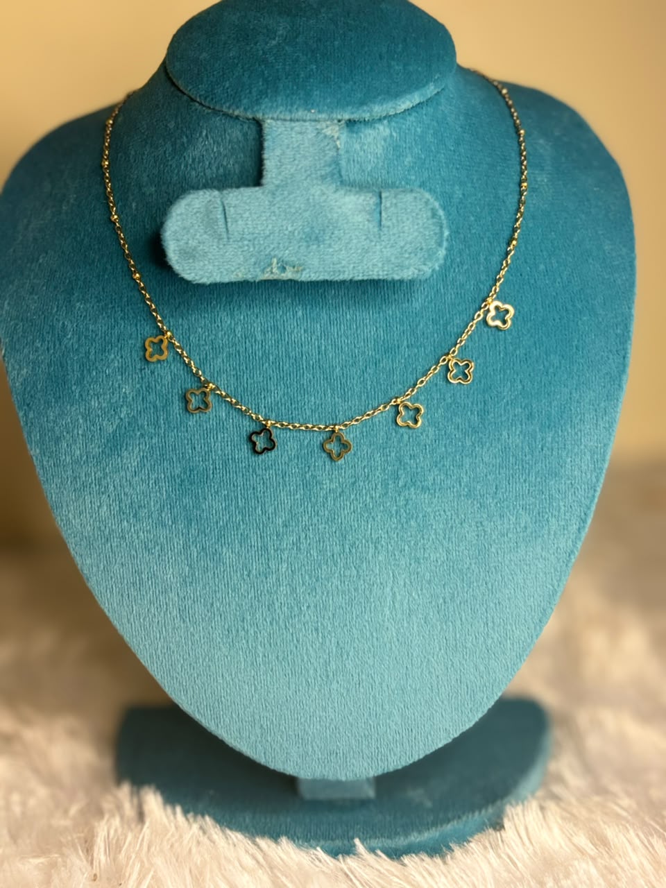 single pendant chain